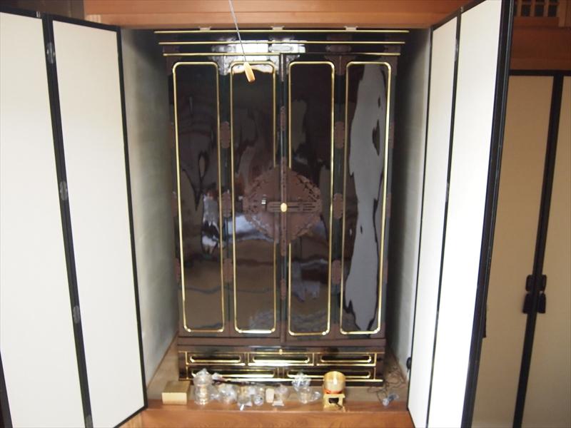 岡崎市で200代の三河仏壇をお洗濯しました。