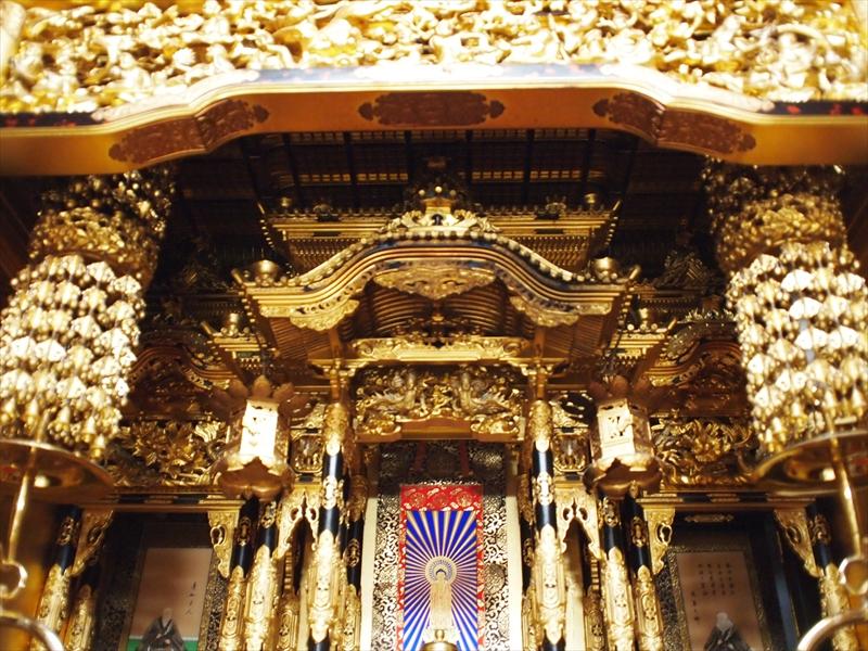 施工前の岡崎市で200代三河仏壇の総修復