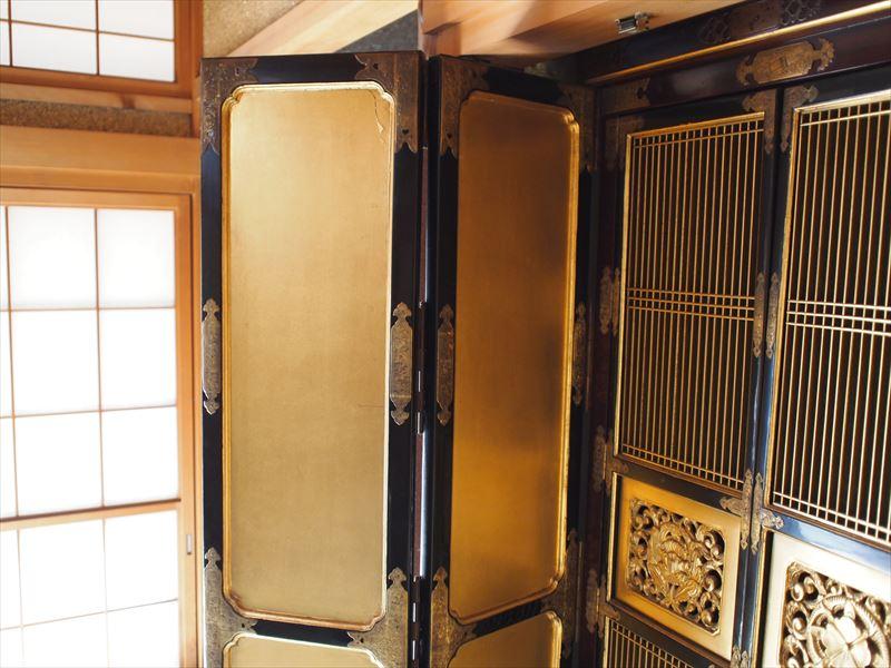 豊田市で200代の三河型金仏壇を総修復しました。