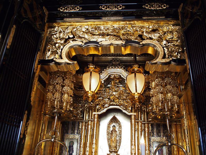 安城市で100代の金仏壇を総修復させて頂きました。