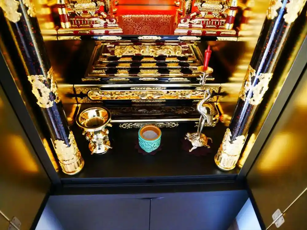 愛知県 名古屋市｜120代金仏壇のリメイク｜施工後